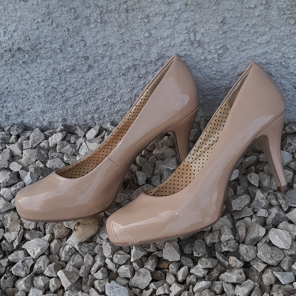 Nude heels